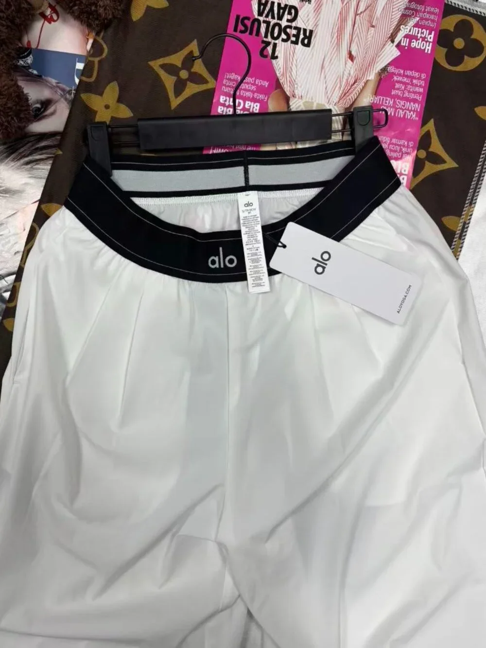 🆕Alo Yoga Suit Up Trouser White Regular Size 📦 Everyday Wear